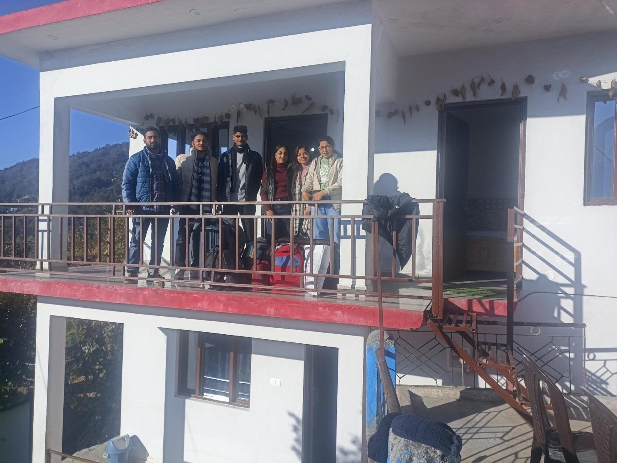 Mayur Homestay Ukhimath Екстер'єр фото