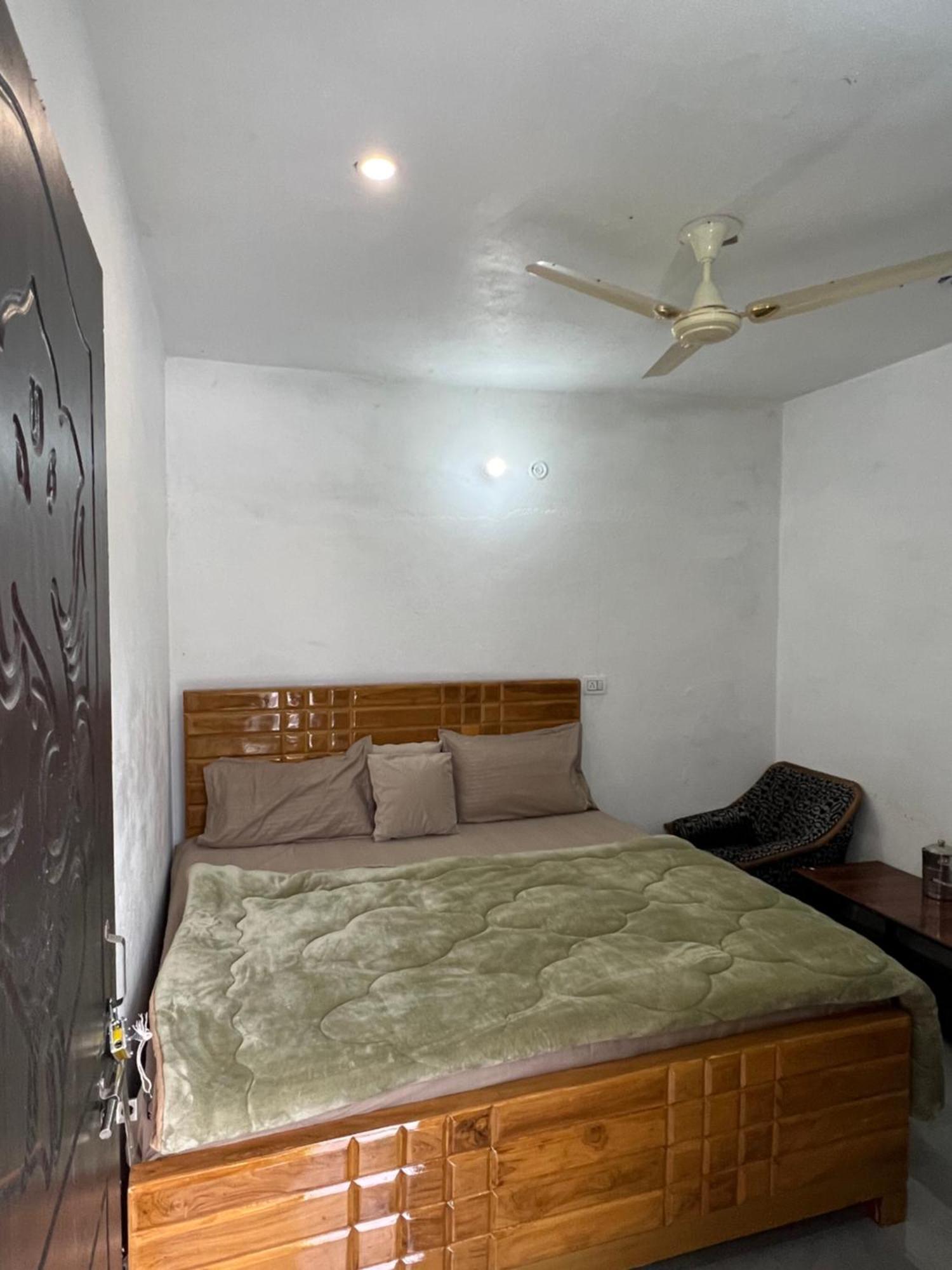 Mayur Homestay Ukhimath Екстер'єр фото