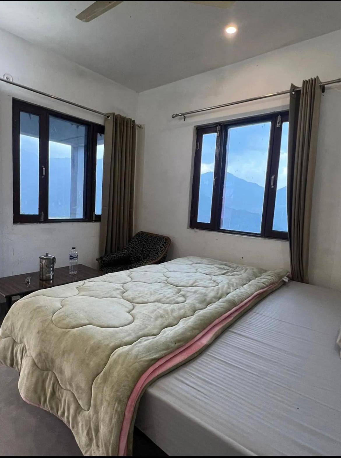 Mayur Homestay Ukhimath Екстер'єр фото