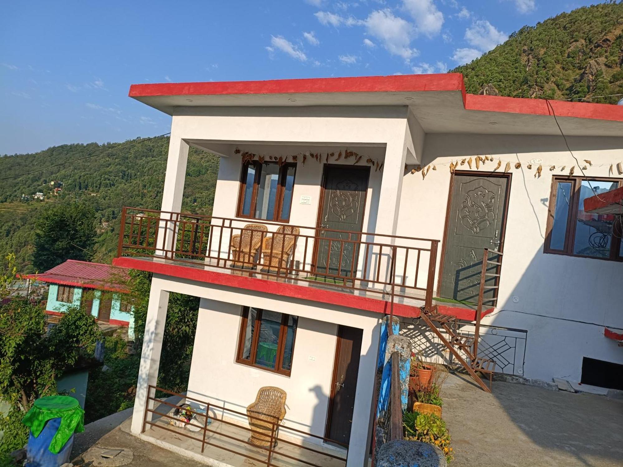 Mayur Homestay Ukhimath Екстер'єр фото