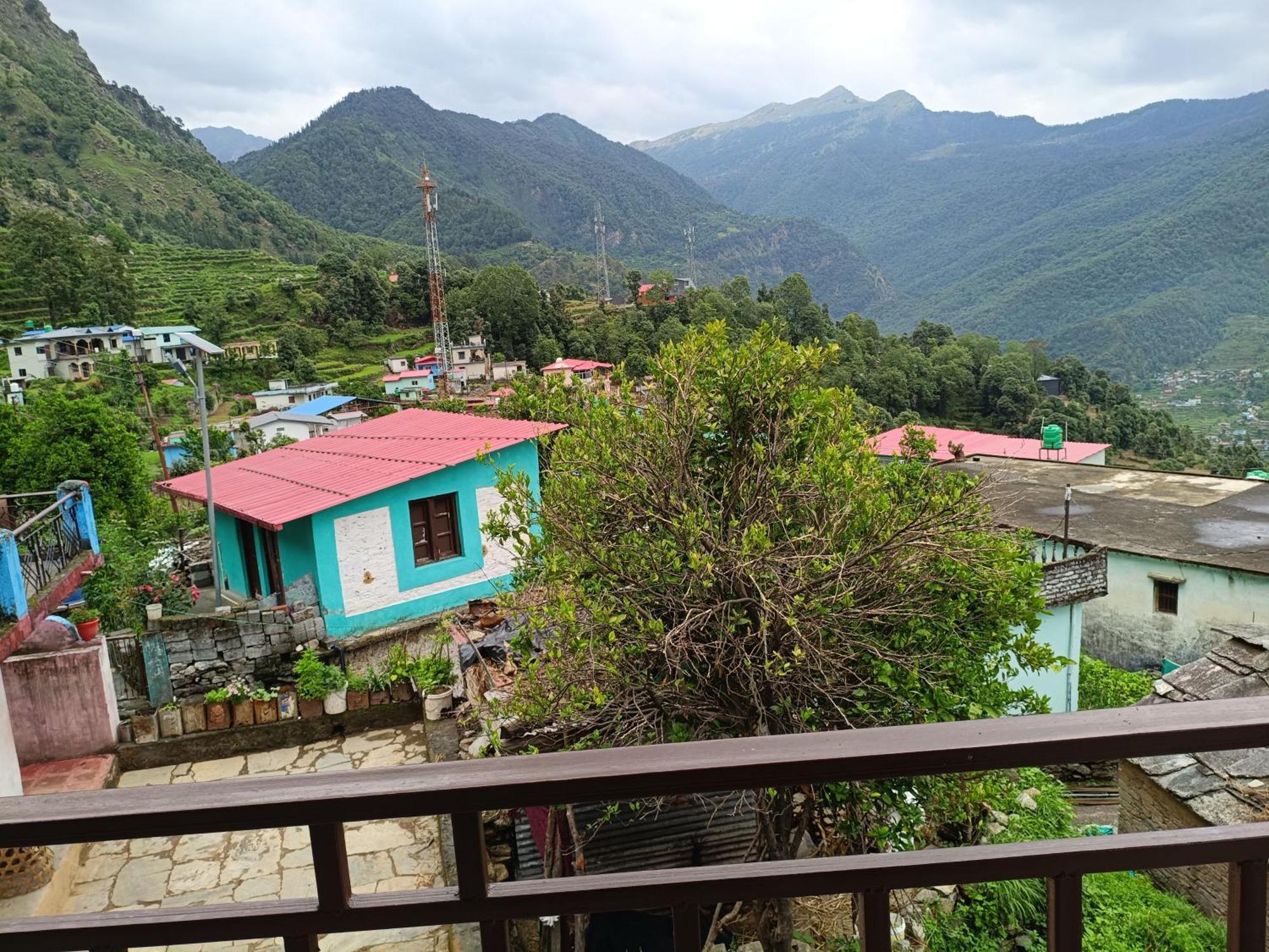 Mayur Homestay Ukhimath Екстер'єр фото
